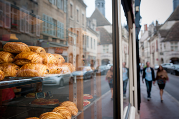 france-financial-planning-think-local